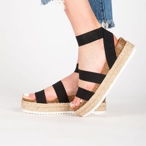 Black Kimmie Sandals